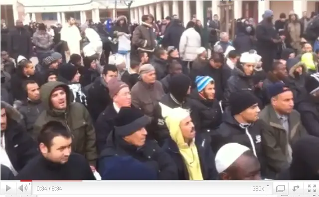 Post image for Rassemblement devant la mairie d’Epinay sur Seine pour la réouverture de la mosquée